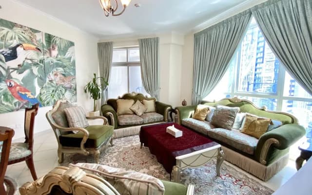 Luxury 2BR Apartment with partial Marina views - photo 5