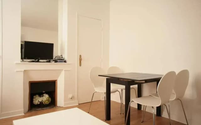 Sunny Saint Germain 1 Bdrm (158) - photo 3