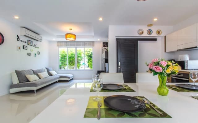 Happy-Home Pool Villa - photo 3