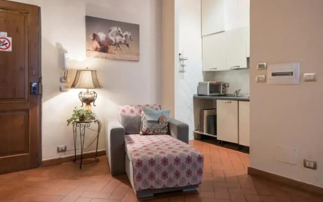 Perfect Location In Center - photo 4