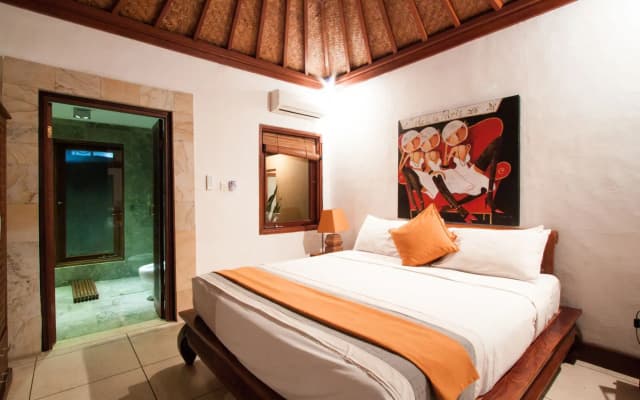 Villa Dewata Seminyak - photo 2