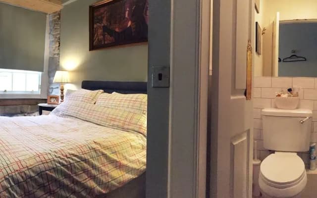 Heart Of Rose Street Quirky Antique Apartment - photo 3