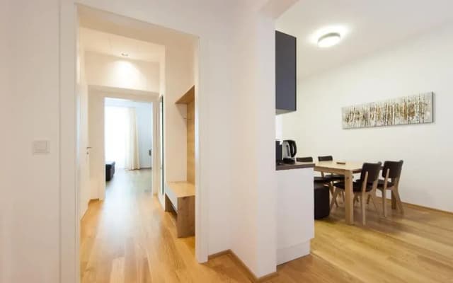 Nadland Apartment Wehlistrasse - photo 3