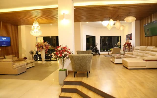 KaKa Hotel - photo 2