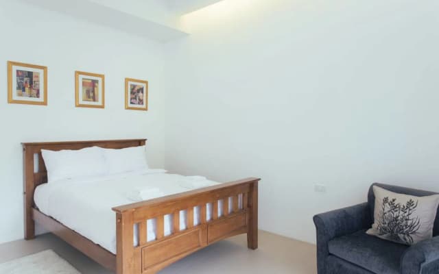 The Peak Residence - photo 5