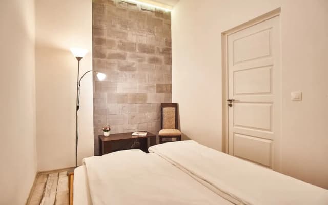 Singer Apartment Budapest - photo 2