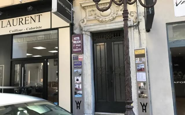 1 Bdr Downtown near Place Massena - photo 5