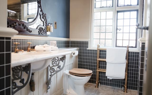 The White Hart Hotel - photo 4