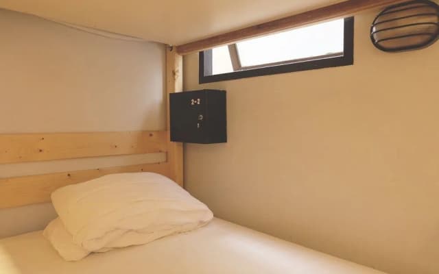 Fat Cat Hostel - photo 3