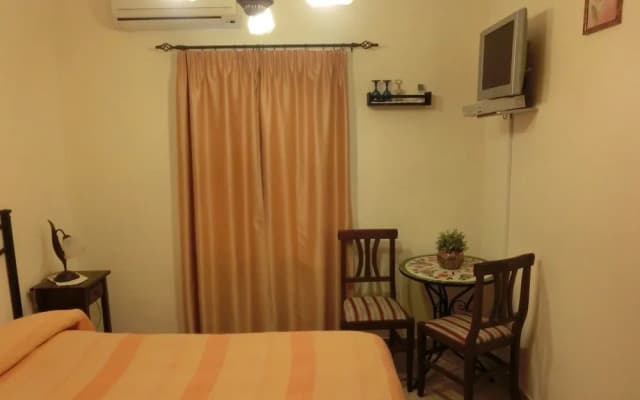 Charming flat near Colosseum - photo 4