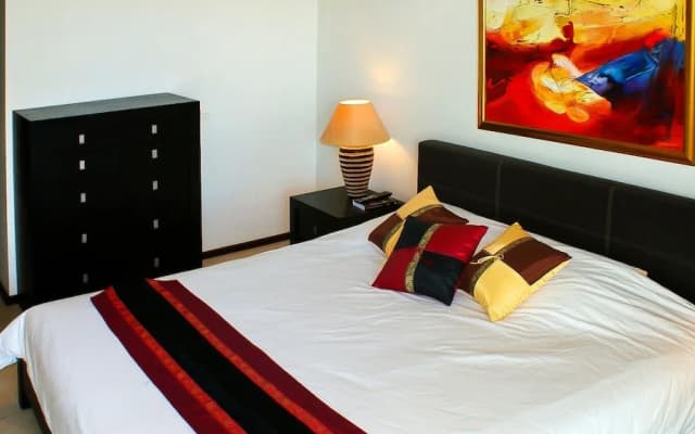 North Shore Condominium - photo 4