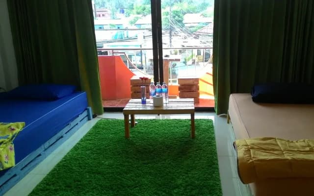 Green Leaf Guest House - photo 5