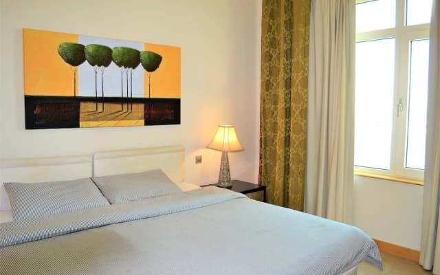 Entire 1 Bedroom Apartment in the Prestigious Palk Jumeirah - NBT - photo 3