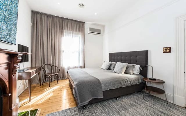 Waratah Stay - A Mansion Experience - photo 4