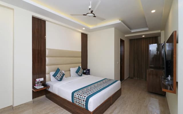 Capital O 11690 M Suites - photo 2