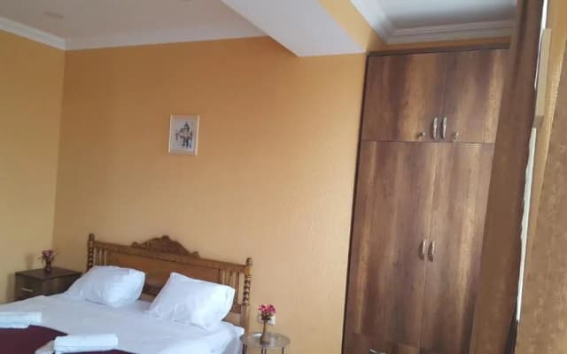 Fantaflat Old Tbilisi Apartment - photo 3