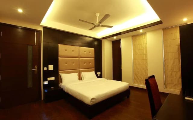 Jasola Suites And Apartments - photo 4