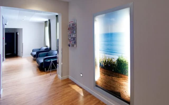 Hostal Bcn Ramblas - photo 4