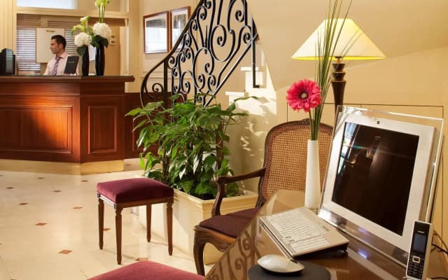 Hotel le Friedland - photo 2