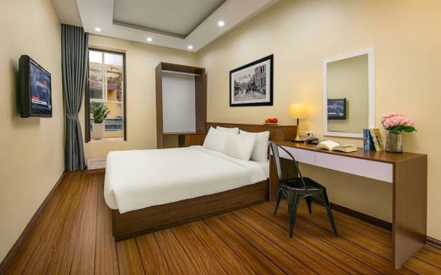Queen Cafe Hotel & Pub - photo 4