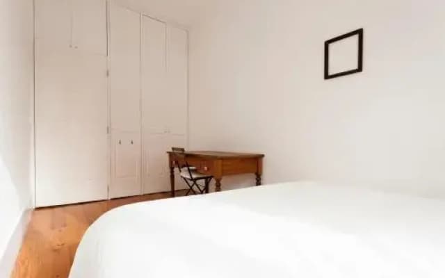 Central, Charming, Quiet, Garden and Parking - photo 5