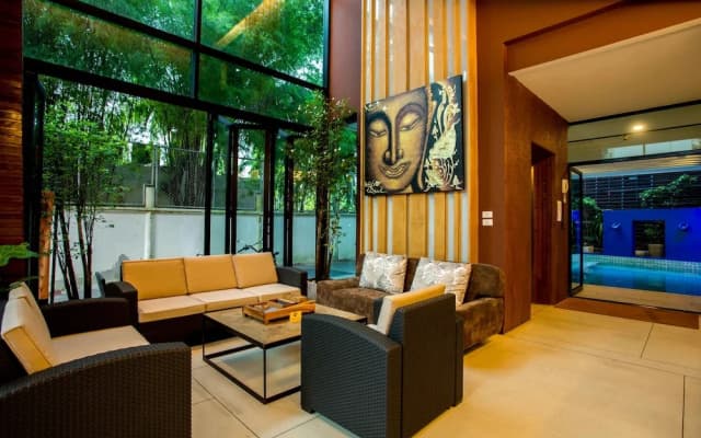 Moxi Boutique Hotel - photo 2