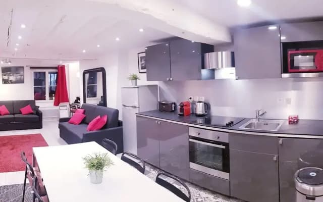100 - Luxury 2 Bedroom - Beaubourg Marais - photo 3