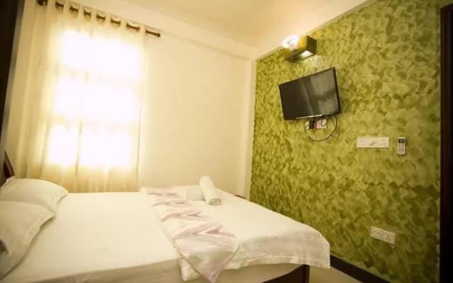 Transit Inn - photo 4