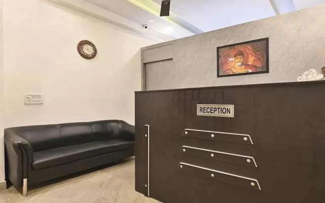 Nights Inn BY OYO Rooms - photo 2