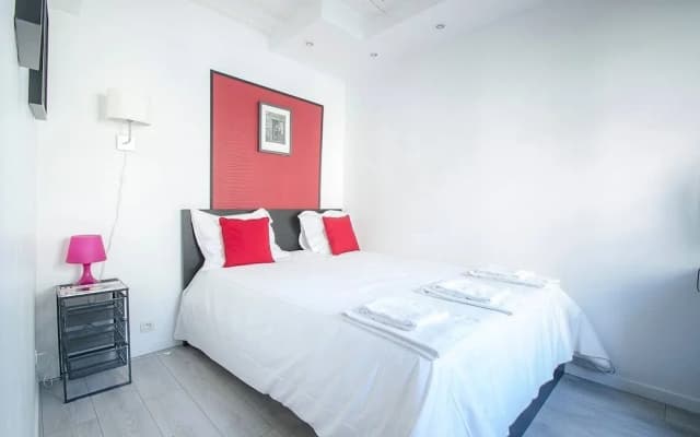 100 - Luxury 2 Bedroom - Beaubourg Marais - photo 2