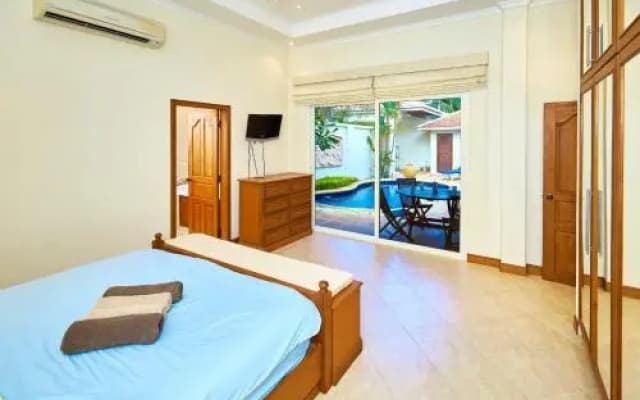 Golden Villa by Fantasea Beach - photo 3