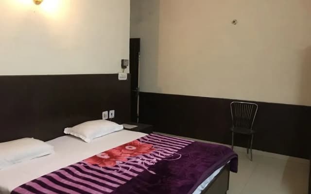 Hotel Jyoti Deluxe - photo 5
