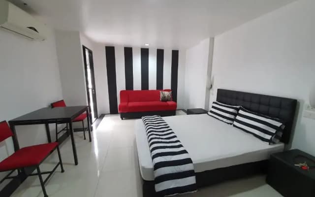@Room Apartment - photo 2