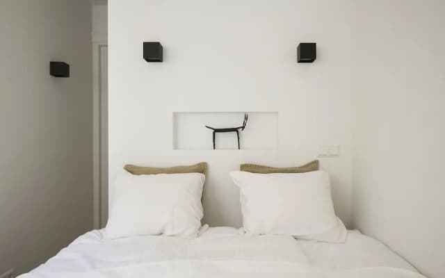 Modern & Luxurious 2 Bedroom Apartment - photo 3