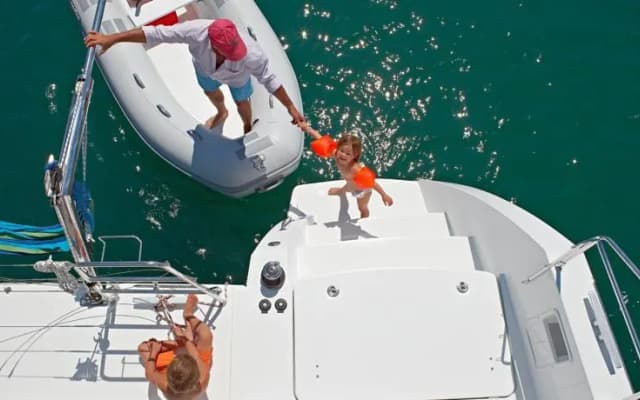 Bliss Boutique Yachting - Phuket - photo 4