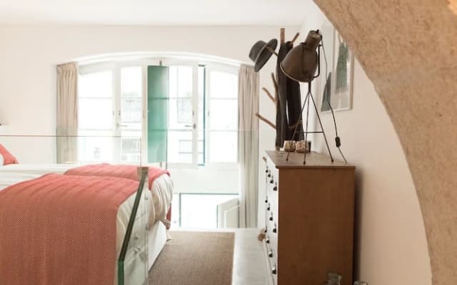 Janelas Verdes Stylish Tailor Made Flat - photo 5
