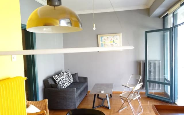 Superb location Athenian apartment - photo 2