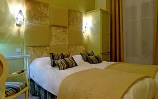 Hôtel Gavarni - photo 2