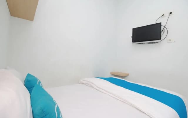 Airy Tebet Utara Jakarta - photo 5