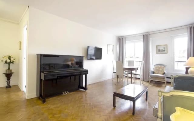 Apartment With one Bedroom in Paris, With Wonderful City View and Wifi - photo 5