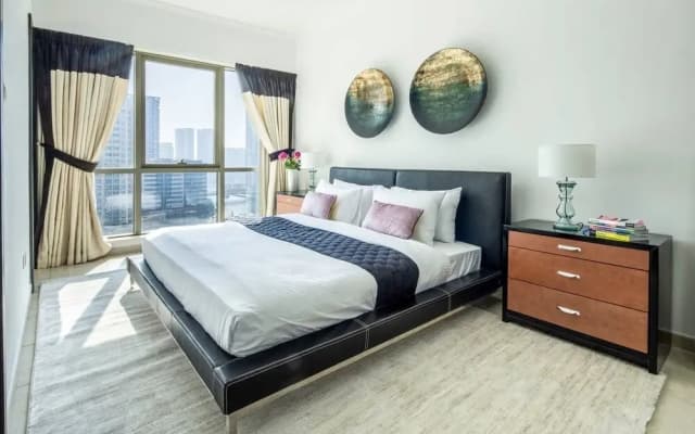 Striking 1BR in Dubai Marina - Minutes From Beach - photo 3