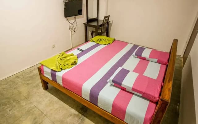 Yoho Solid Hotel Borella - photo 3