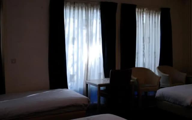 Hotel 83 - photo 3