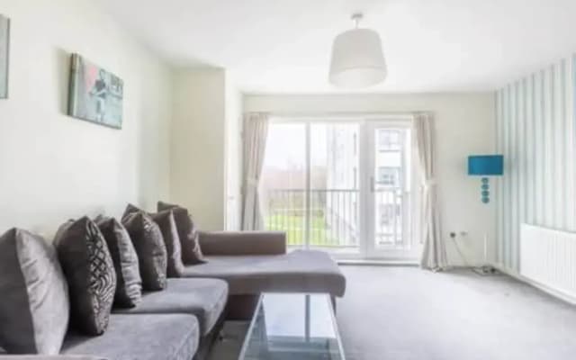 Modern 2 Bedroom Property in Stylish Complex - photo 4