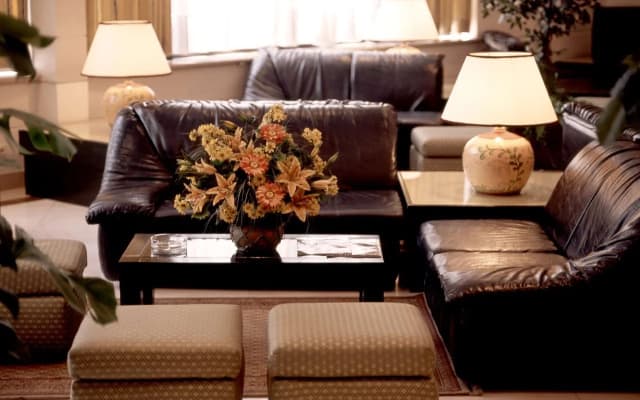 VIP Executive Suites do Marques Hotel - photo 4