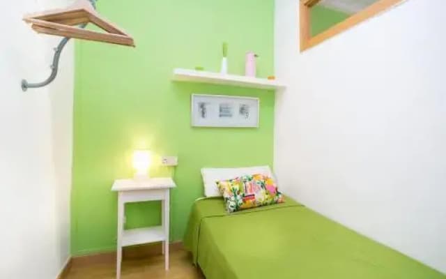 Ro Lively and bright apartment next to Blai st - photo 4