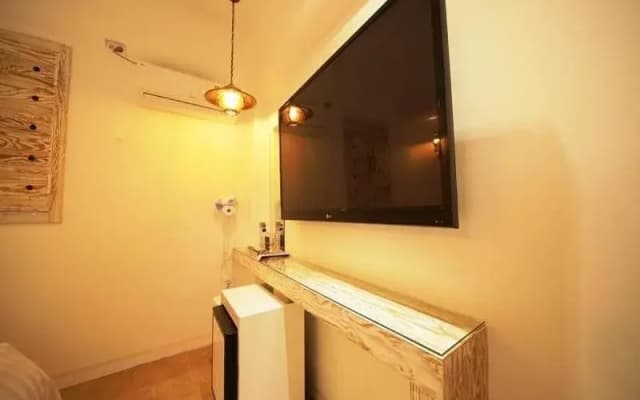 Candy Hotel - photo 4