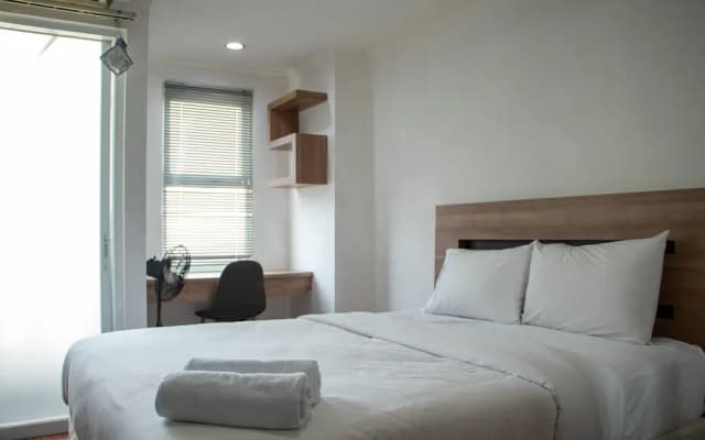 Nice And Comfort Studio Apartment At Belmont Residence Puri - photo 5