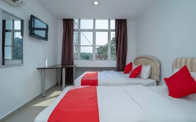 OYO 988 Malawati Ria Hotel - photo 5