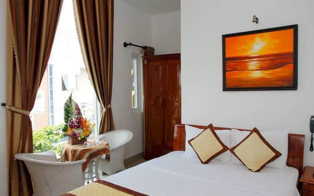 Golden Beach Hotel Danang - photo 4